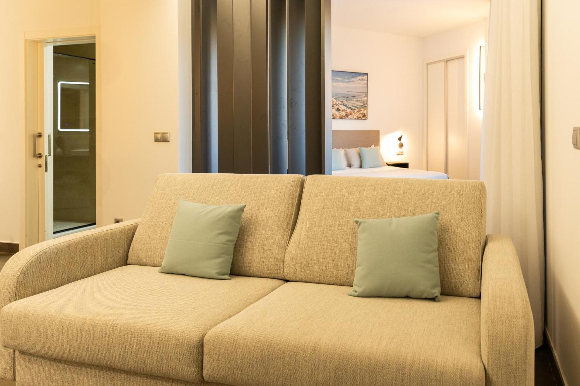 Guillman Suites Аликанте Екстериор снимка