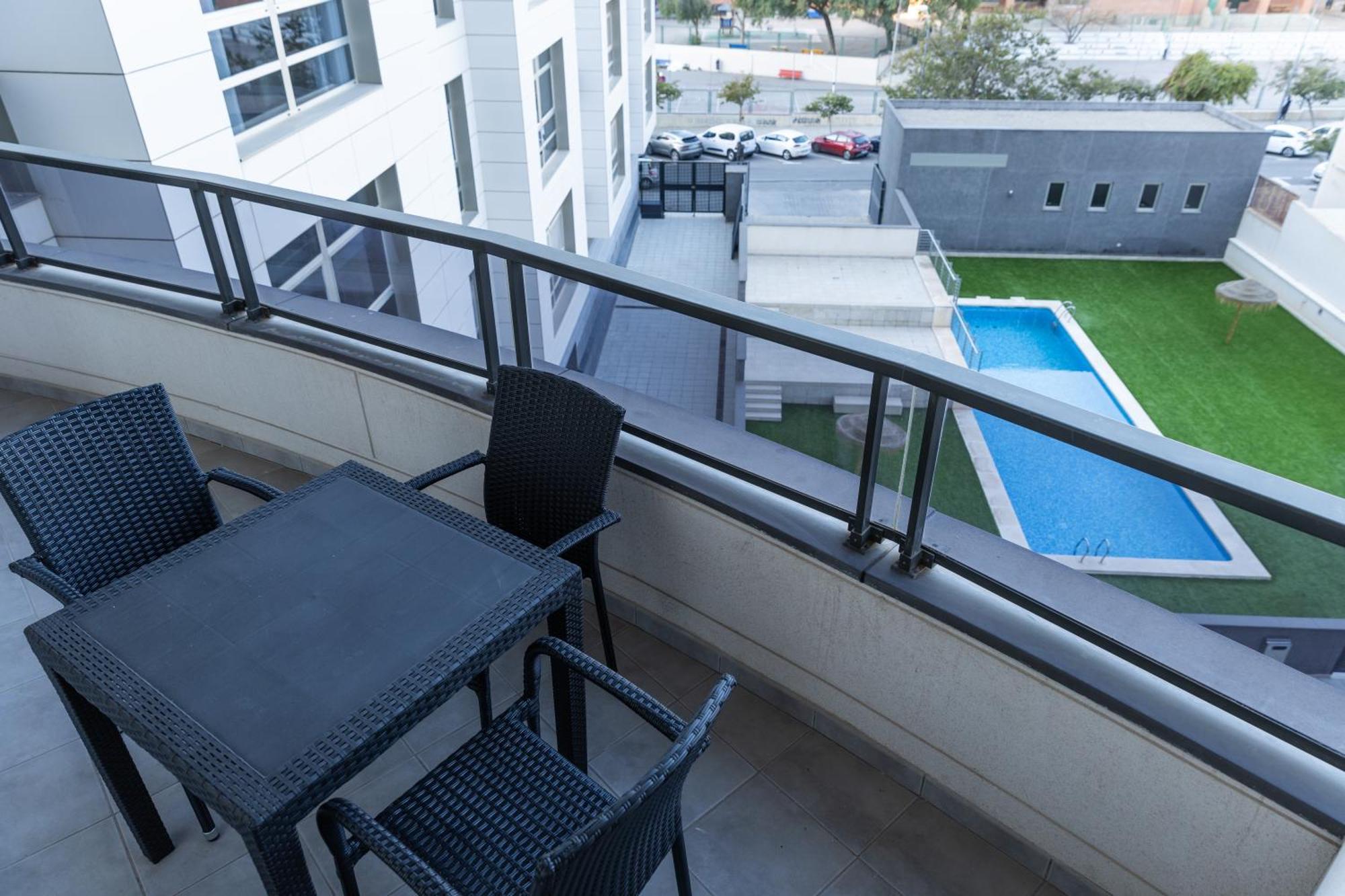 Guillman Suites Аликанте Екстериор снимка