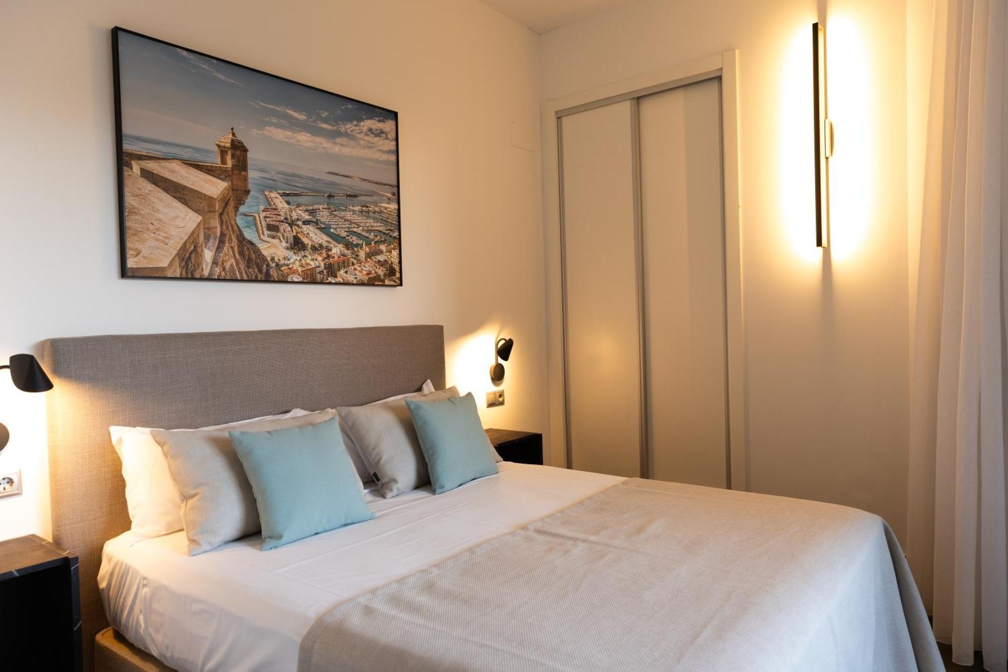 Guillman Suites Аликанте Екстериор снимка