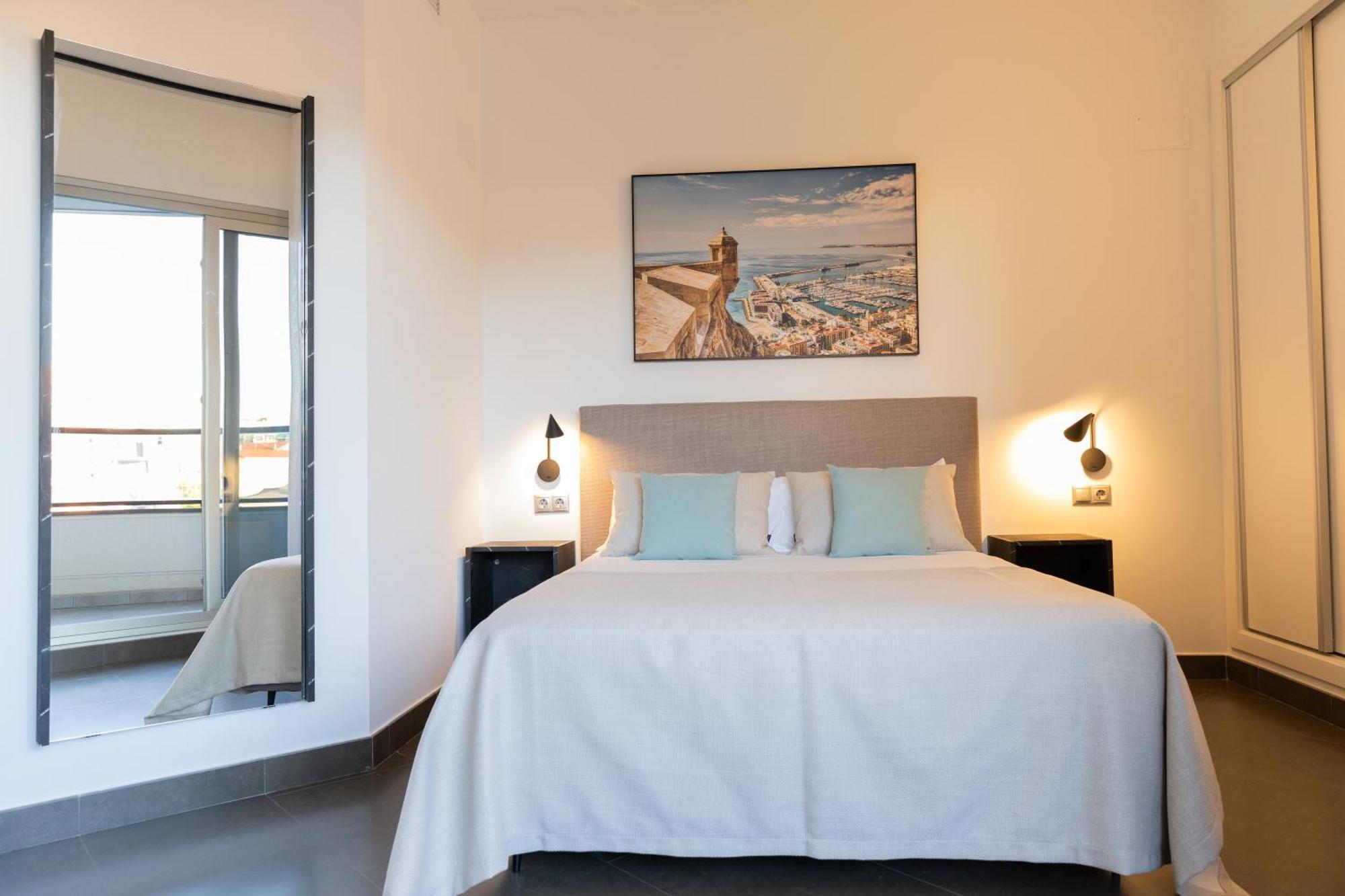 Guillman Suites Аликанте Екстериор снимка