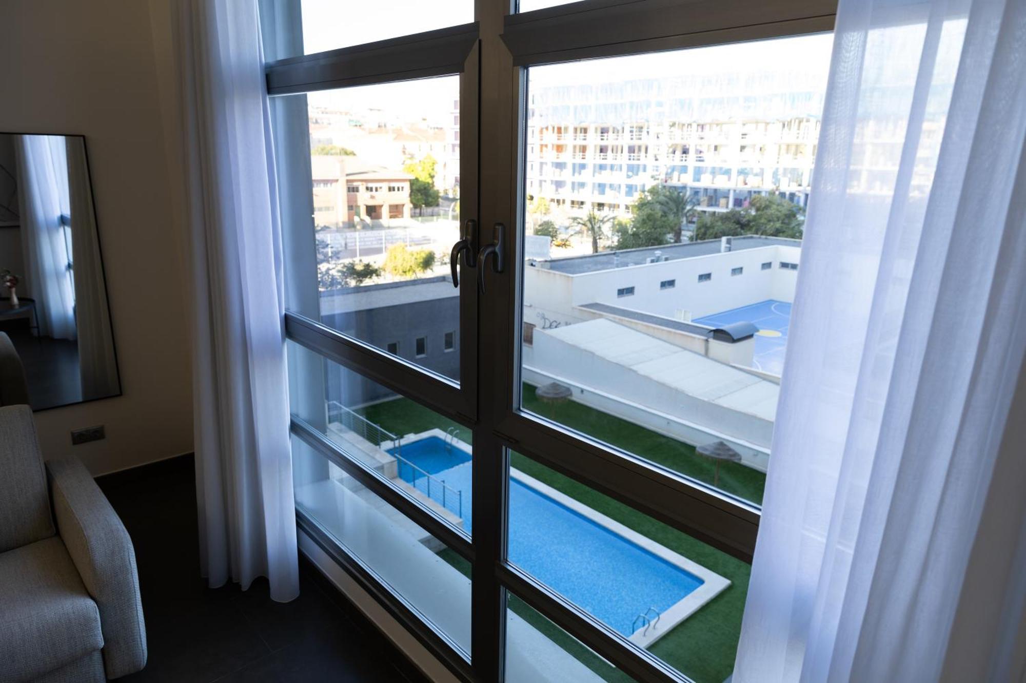 Guillman Suites Аликанте Екстериор снимка