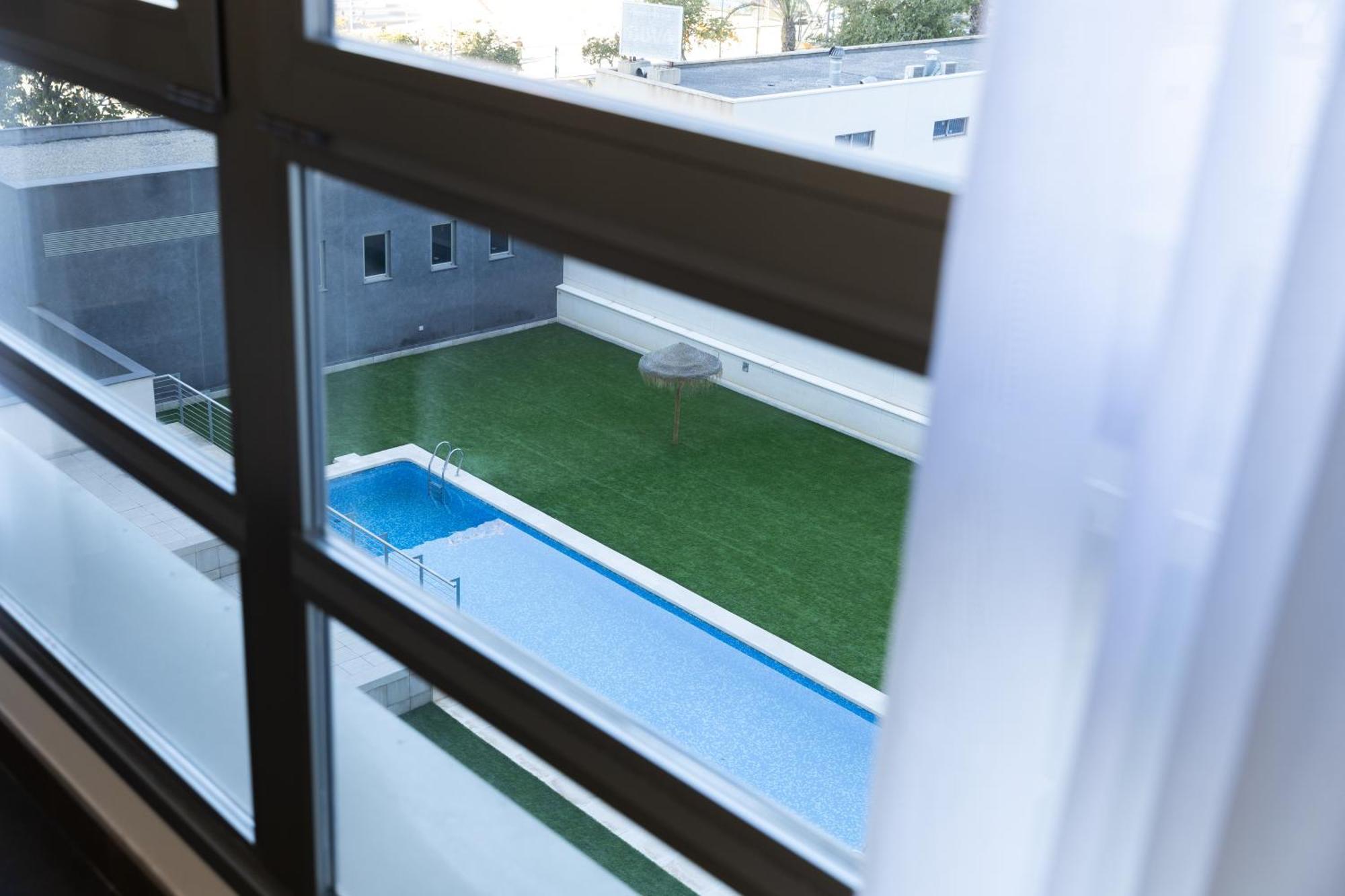 Guillman Suites Аликанте Екстериор снимка