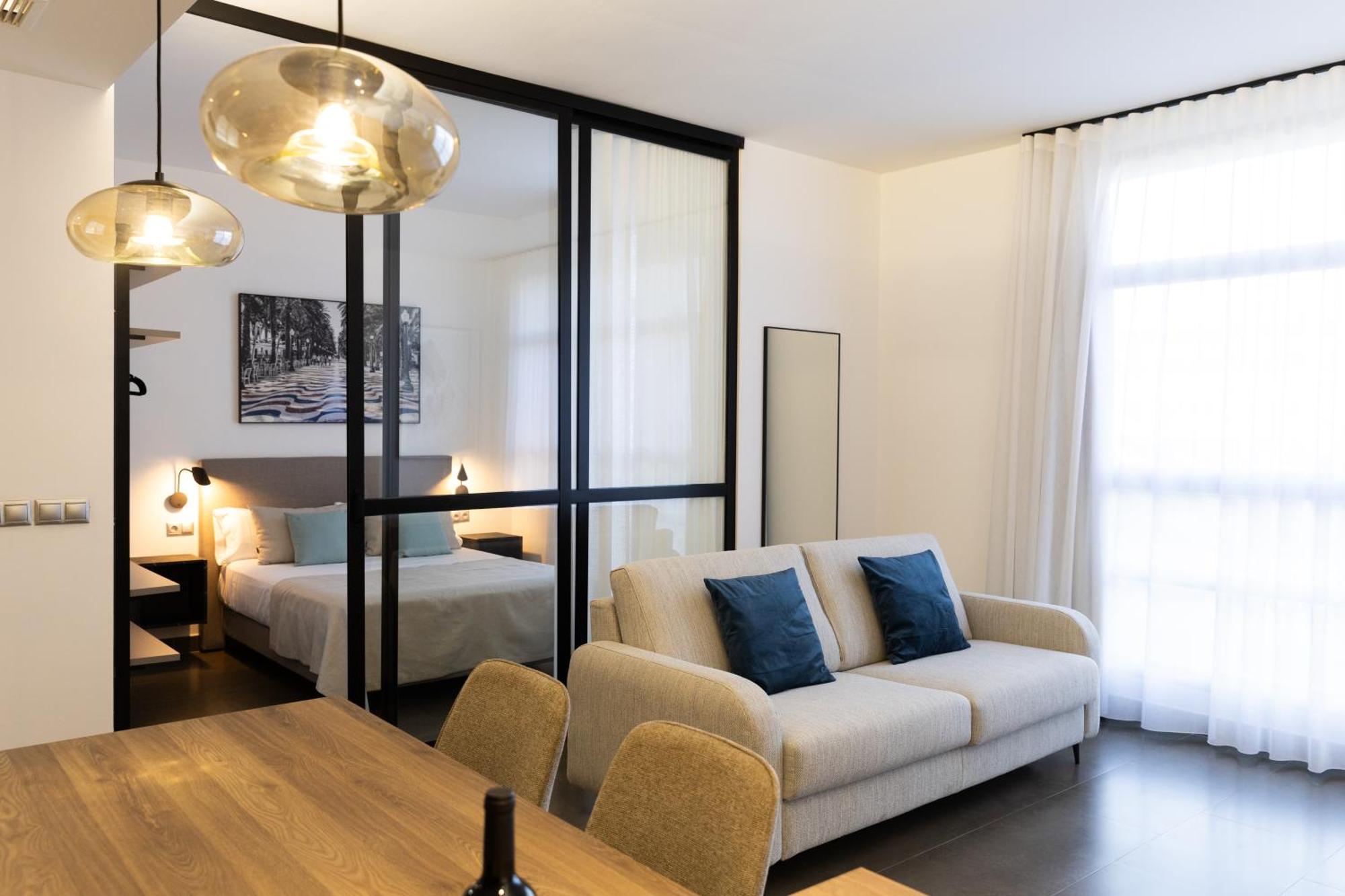 Guillman Suites Аликанте Екстериор снимка
