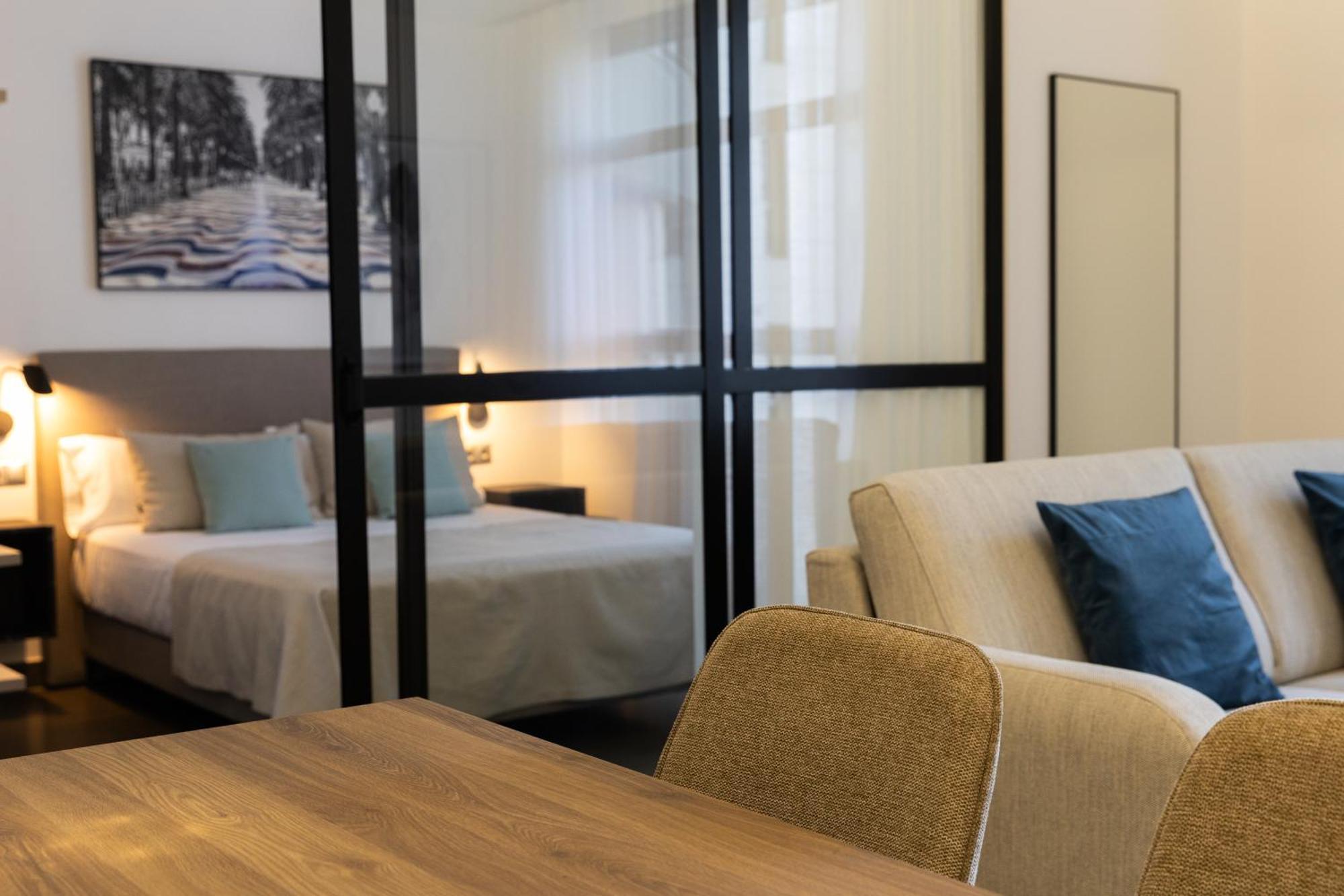 Guillman Suites Аликанте Екстериор снимка