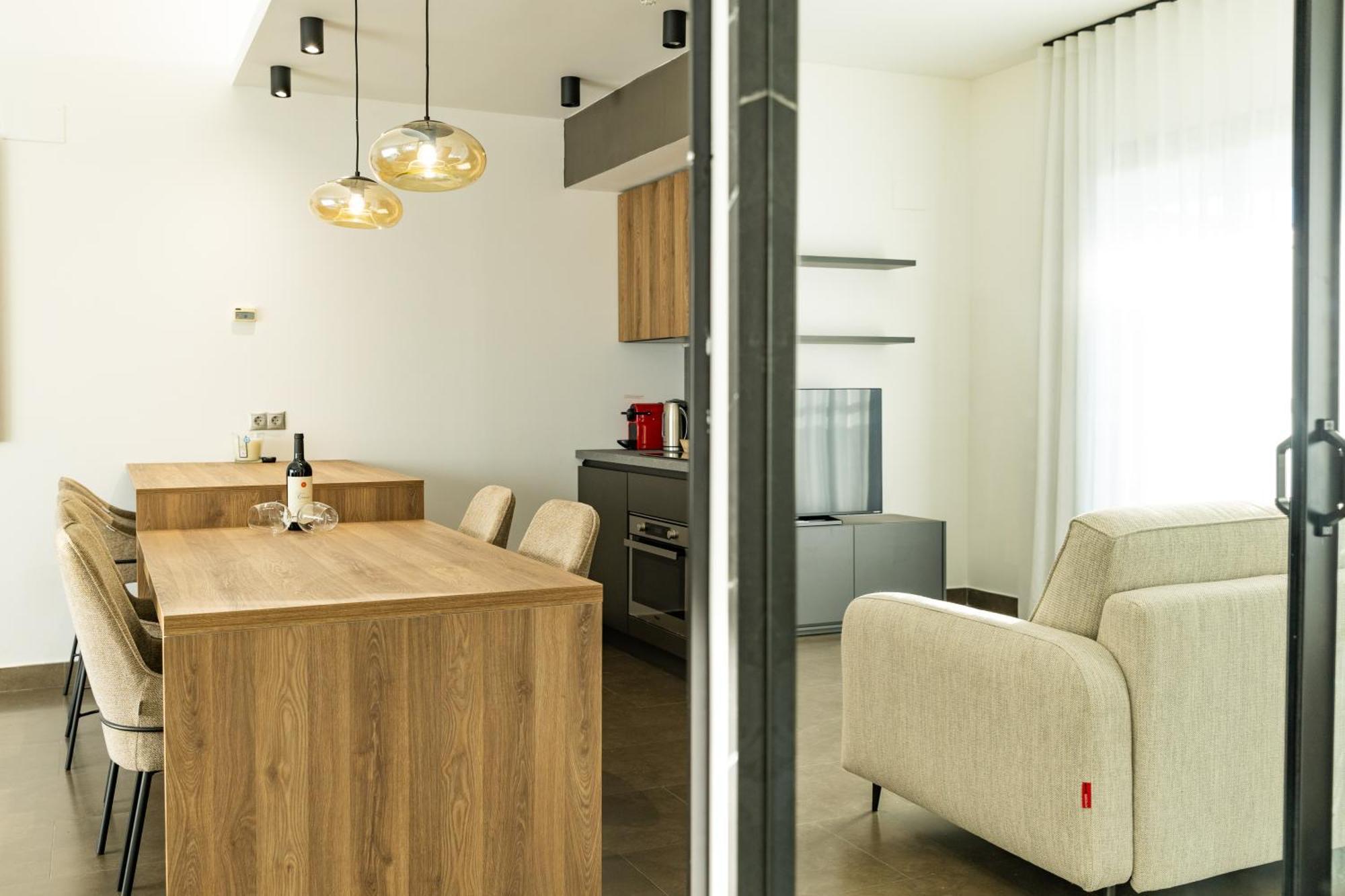 Guillman Suites Аликанте Екстериор снимка