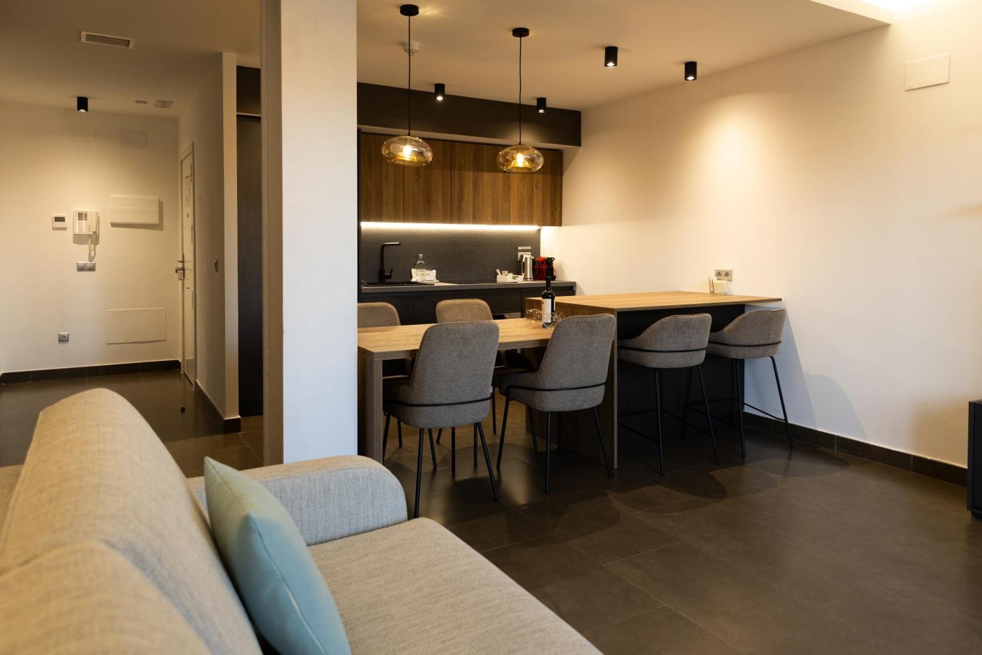 Guillman Suites Аликанте Екстериор снимка