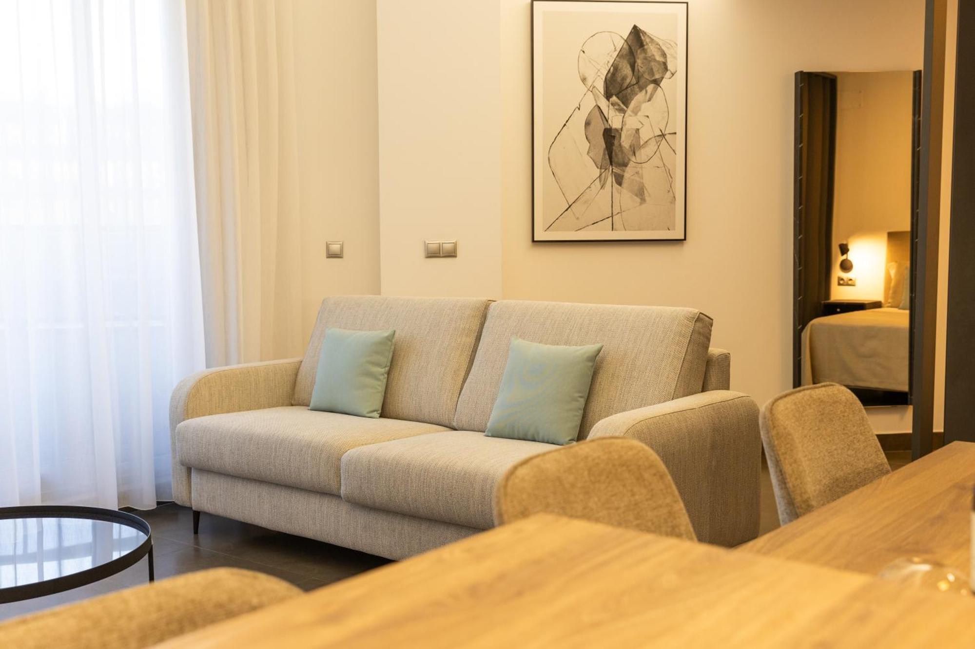 Guillman Suites Аликанте Екстериор снимка