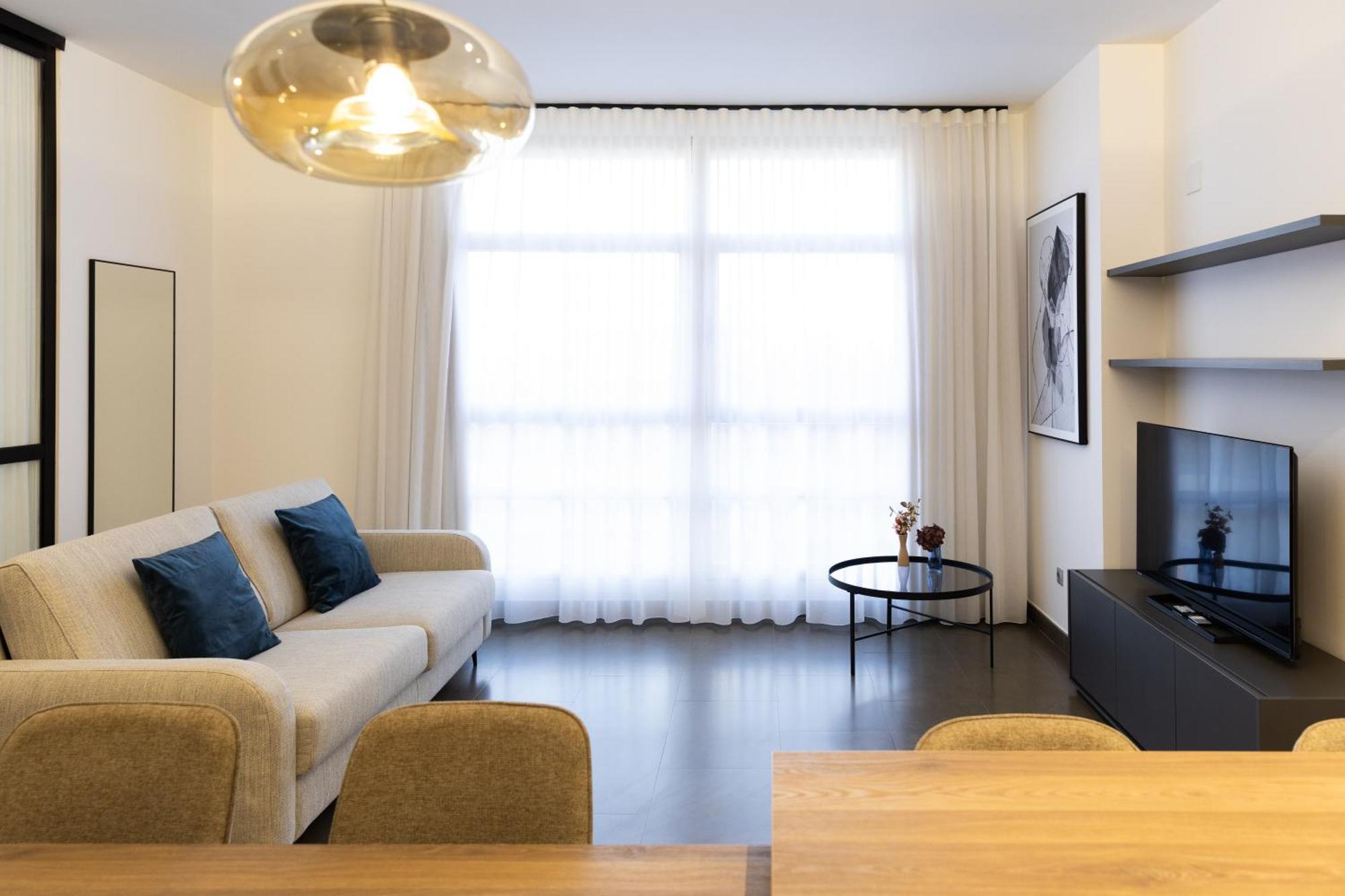 Guillman Suites Аликанте Екстериор снимка
